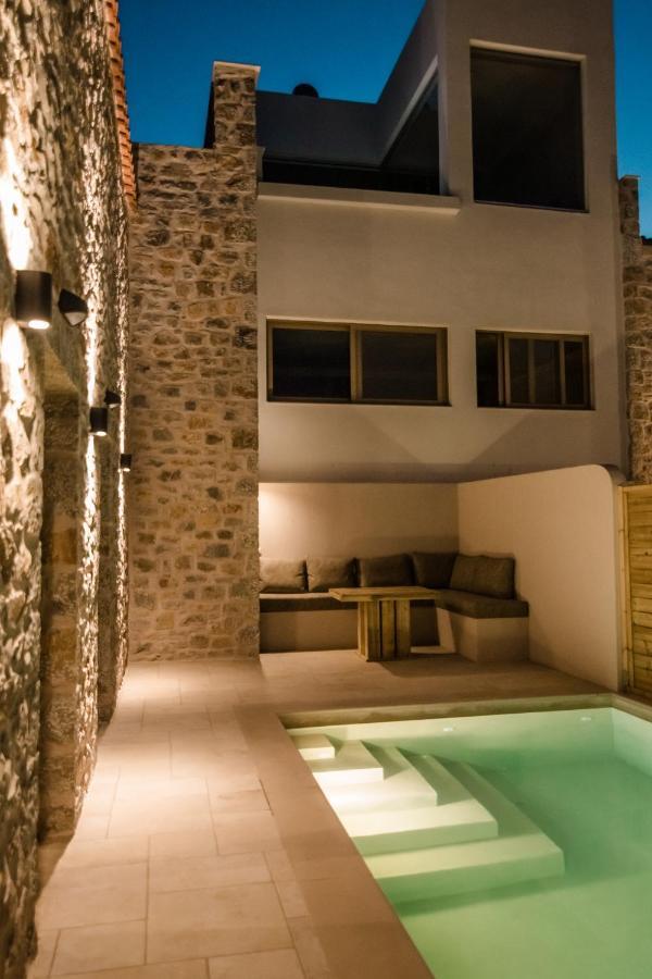 Mani Luxury Suites And Studios In Gytheio With Private Pools Eksteriør bilde