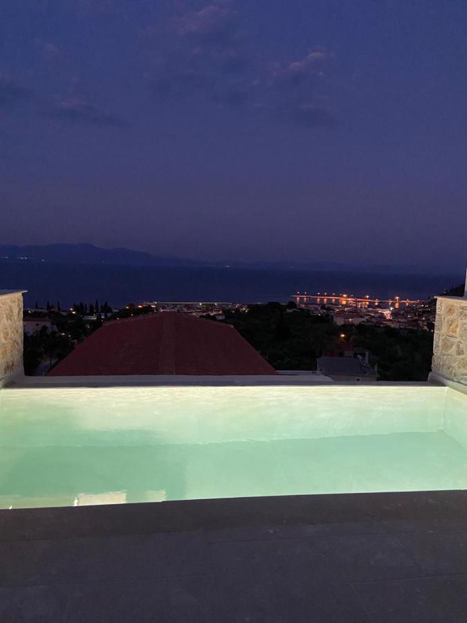 Mani Luxury Suites And Studios In Gytheio With Private Pools Eksteriør bilde